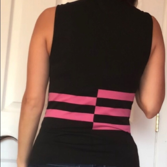Sleeveless pink black top made in Canada - Picture 2 of 3